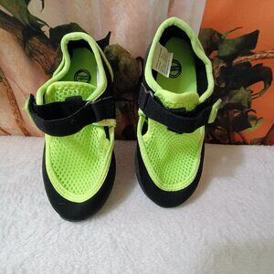 Kids Wonder Nation Toddler Sz 7-8 Lime Black & Green Mesh Water shoes Beach Pool